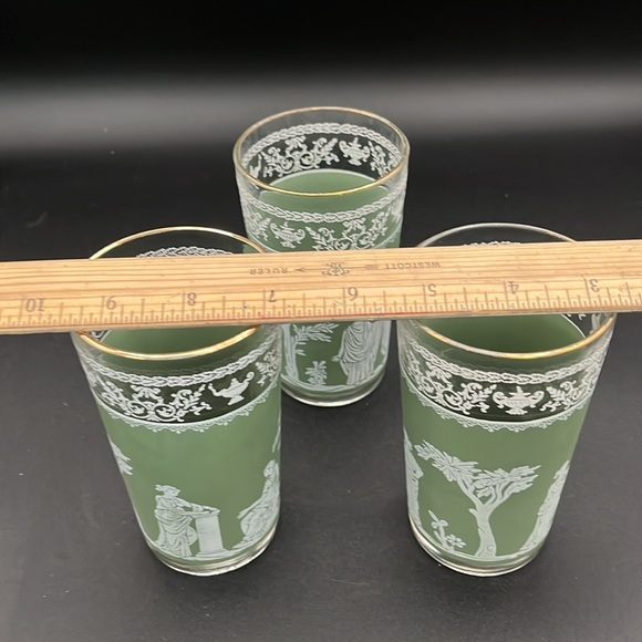 3 Vintage Wedgewood Jasperware Hellenic Jeanette Green Greek Glasses - Picture 4 of 8